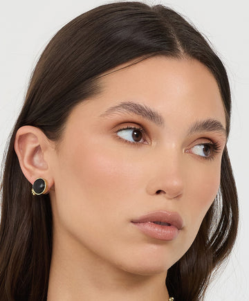 NIA STUD EARRINGS